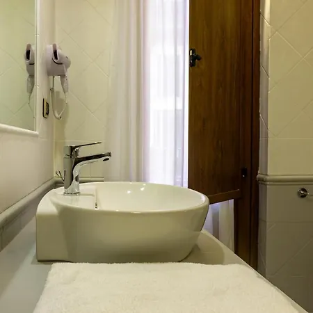 Mi Tu Apartments Guest house