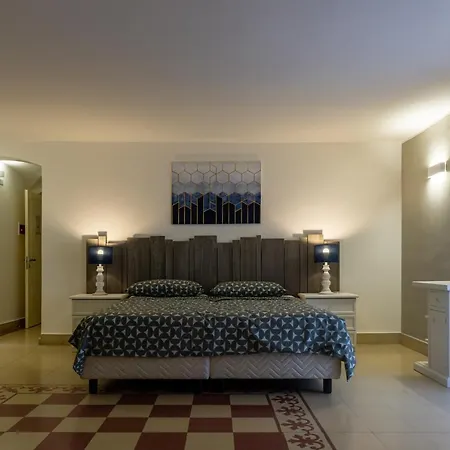 Mi Tu Apartments Guest house