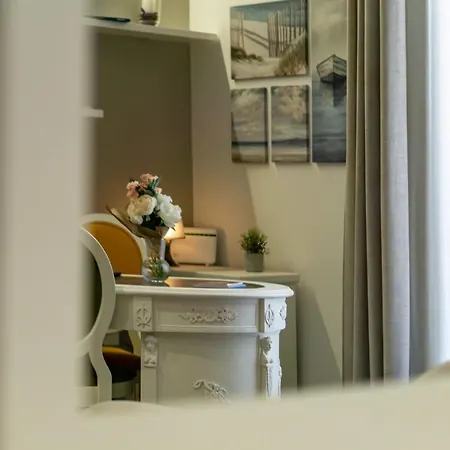 Mi Tu Apartments
