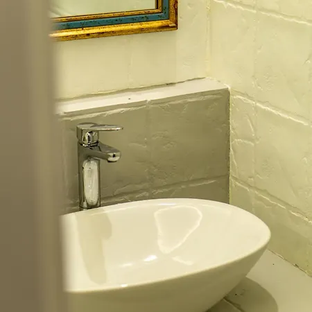Mi Tu Apartments *