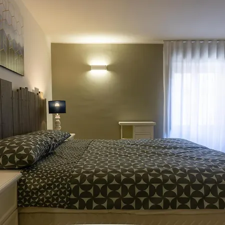 Mi Tu Apartments